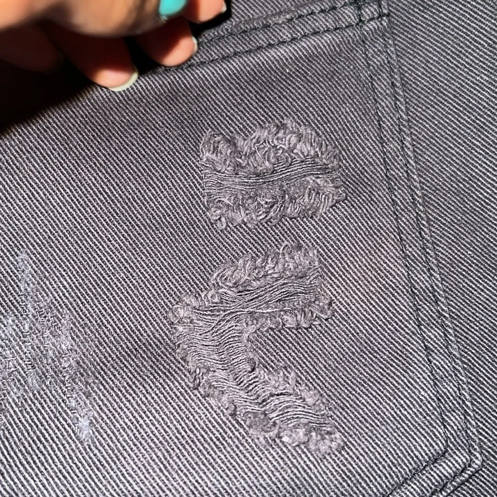 Billabong Black Distressed Jean Shorts size 28